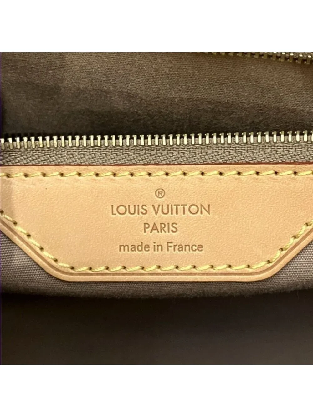 Louis Vuitton Blair MM Vernis Handbag Patent Leather